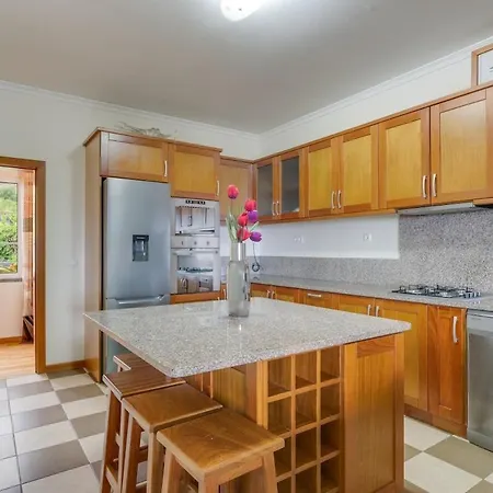 Yellow House Dom wakacyjny Porto Moniz