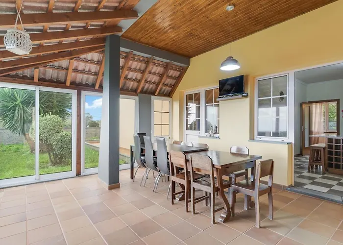 Casa de Férias Yellow House