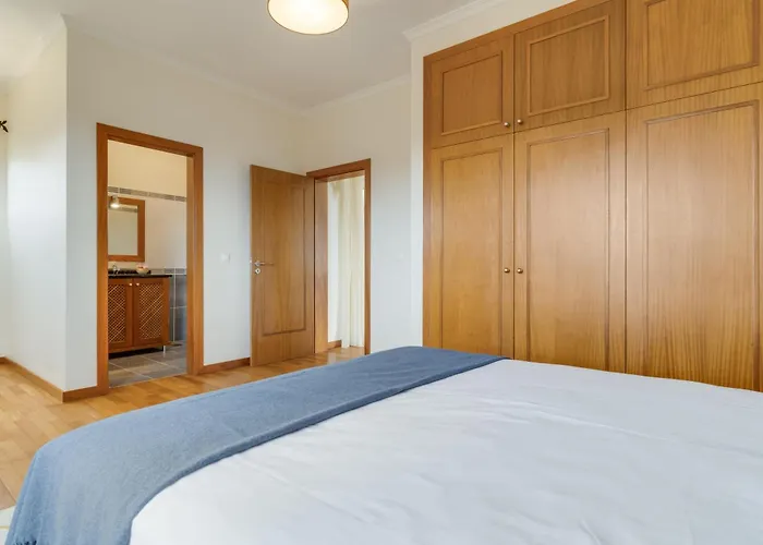 度假居 Yellow House