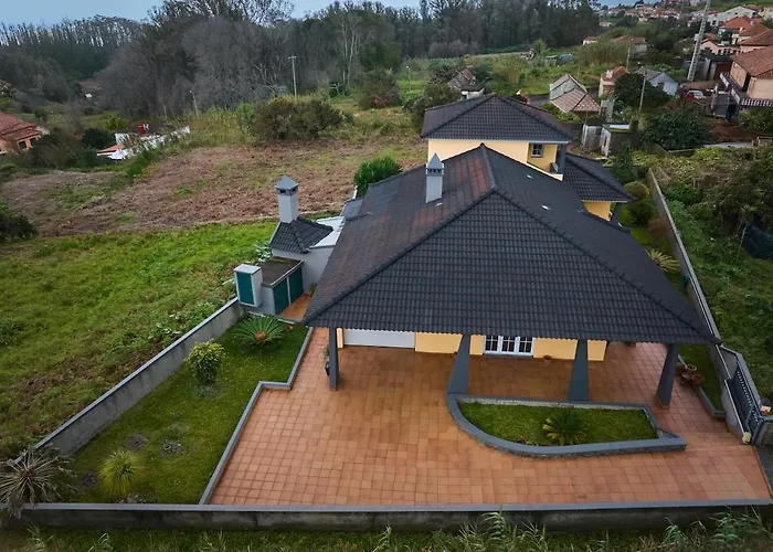 Yellow House Casa de Férias *