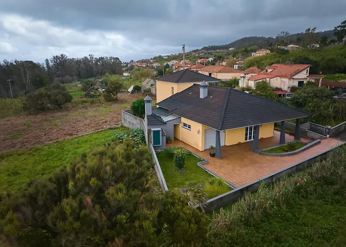 Casa de Férias Yellow House Porto Moniz