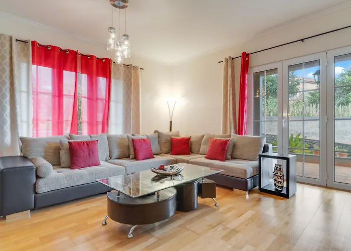 Yellow House Casa de Férias *