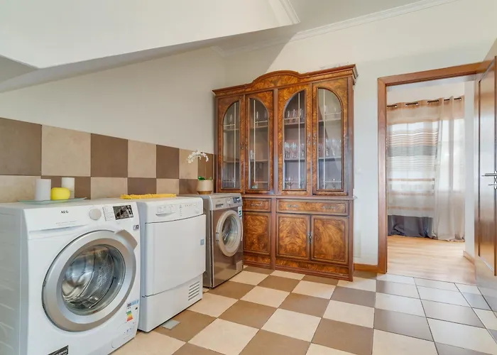 Yellow House 度假居